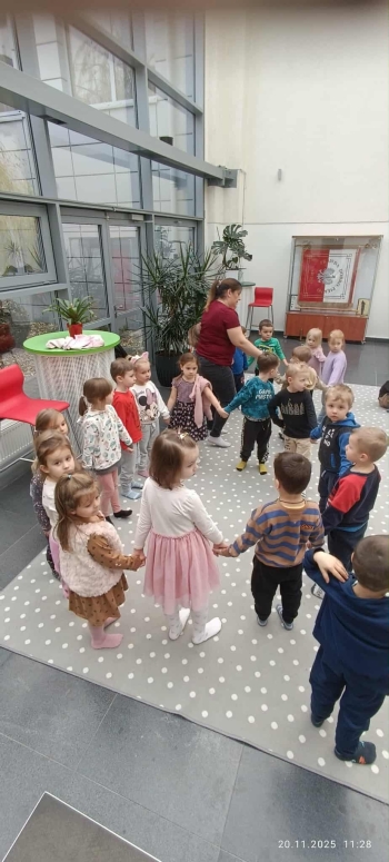 cf65304f-5ae0-4246-9333-c4f2e74dc923