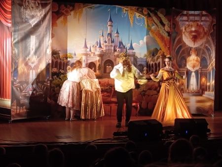 Przedstawienie teatralne „Śpiąca królewna”