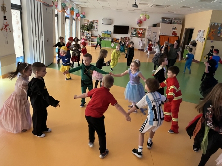 Bal karnawałowy